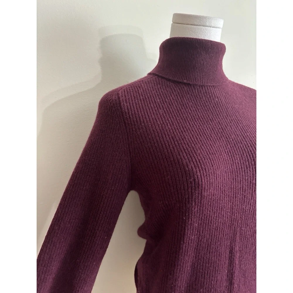 Minimalist Chic Quiet Luxury 100% Cashmere Knit Sweater Turtleneck Maroon Small - Picture 6 of 7